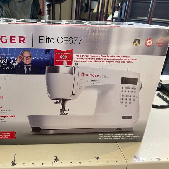 SINGER ELITE CE677 COMPUTERIZED TOUCH BUTTON SEWING MACHINE 200 STITCHES BUILTIN - Picture 1 of 5